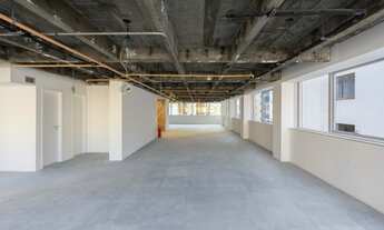 Imagem 7: Prédio Monousuário Higienópolis ao lado do metrô