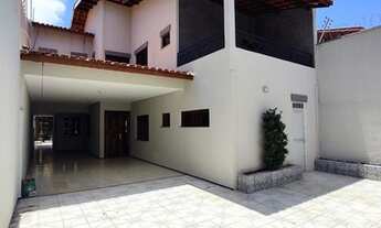 Imagem 3: Duplex amplo com piscina na Sapiranga