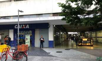 Imagem: Loja em galeria próximo ao Largo do Machado