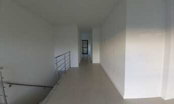 Imagem 5: Excente cobertura duplex a poucos metros do MAR