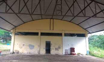 Imagem: VENDE-SE OU ALUGA-SE ESSE GALPÃO NA BEIRA