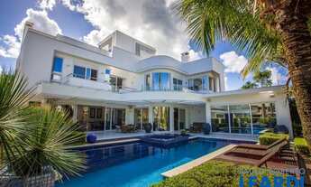 Imagem: SOBRADO - JURERÊ INTERNACIONAL - SC