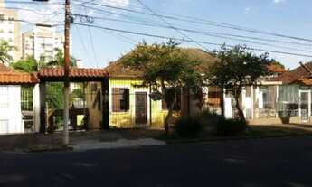 Imagem 2: Casa para Venda - 220m², 2 dormitórios, 5 vagas - Teresópolis