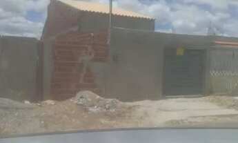 Imagem: Vende-se casa em ponto de acabamento