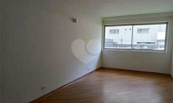 Imagem 2: Apartamento recém reformado , pintado . São 120 m² de área útil