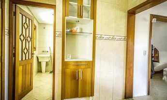 Imagem 3: Casa para venda possui 306 metros quadrados com 3 quartos em Canto - Florianópolis - SC