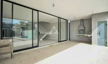 Imagem 3: Maravilhosa casa triplex com cinco quartos suítes na Barra da Tijuca!