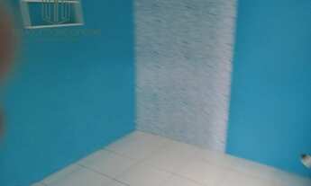 Imagem 4: Casa térrea com três salas comerciais no centro