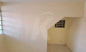 Imagem 4: Casa com 1 dormitório, sala, cozinha, banheiro e área de serviço