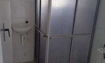 Imagem 2: Alugo apartamento com dois quartos, sala dois ambientes, varanda, cozinha/área de serviço