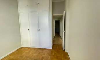 Imagem 5: Apartamento para venda possui 83 metros quadrados com 2 quartos em Botafogo - Rio de Janei