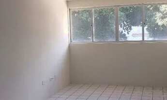 Imagem 2: Vende-se apartamento na Madalena com 3 quartos, 2 wc, 82 m2 área construída