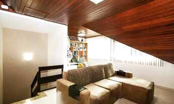 Imagem 15: Sobrado para venda possui 150 metros quadrados com 4 quartos em Bacacheri - Curitiba - PR