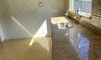 Imagem 3: Vendo com promessa de venda. Independente e encima da casa do meu filho. Com varanda