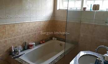 Imagem 3: Excelente casa de 6 quartos sendo 2 suítes no Bairro Vale do Ipê em Juiz de Fora