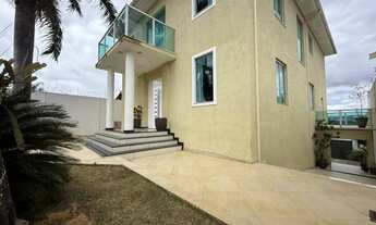 Imagem: Casa à venda, 6 quartos, 1 suíte, 4 vagas