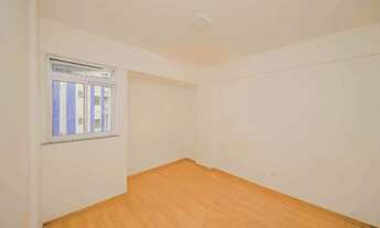 Imagem 6: Quarto e sala novinho, com varanda e vaga para venda