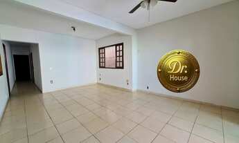 Imagem: A 280 metros da estação de metrô (4 minutos