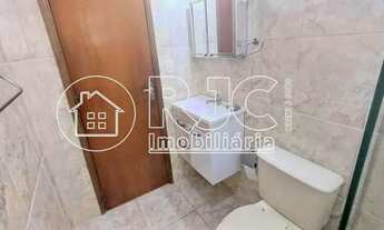 Imagem 5: Imóvel para venda possui 136 metros quadrados com 3 quartos em Grajaú - Rio de Janeiro - R