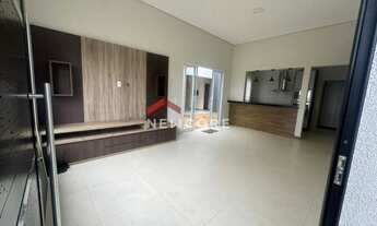 Imagem: Casa de condomínio em Rua Celso Arthur