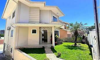 Imagem 4: Imóvel de alto padrão muito bem localizado na Pedra Branca, a poucos passos do lago!