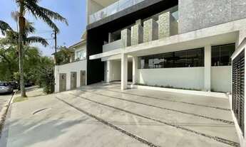 Imagem 3: Sobrado para aluguel e venda possui 528 m2 com 6 quartos em São Paulo II - Cotia - SP