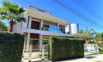 Imagem 4: Casa Moderna em Condomínio Exclusivo!