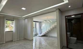 Imagem 2: Sobrado grande, garagem e área gourmet - imperdível