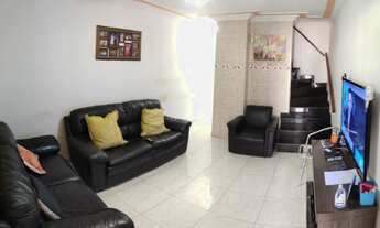 Imagem 2: Apto Térreo Lindíssimo Sta Maria 95 m2 + 80 m2 quintal 3d(st)/2v/s.f/churrasq"Oportun