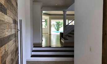 Imagem 4: Casa de condomínio sobrado para venda possui 233 metros quadrados com 4 quartos