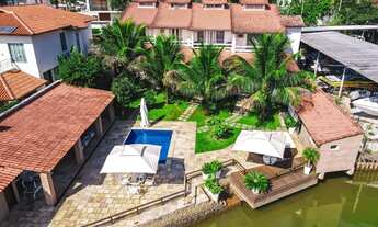 Imagem 2: Oportunidade! Linda casa de canal com vaga de barco em Angra!