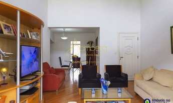 Imagem 4: Sinta-se em uma casa nesta encantadora Cobertura de frente para uma reserva rua nobre