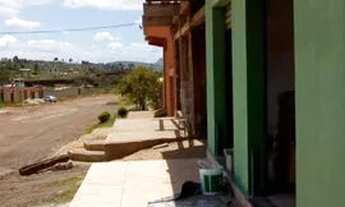 Imagem: Vendo ou troco por casa no jardim canada