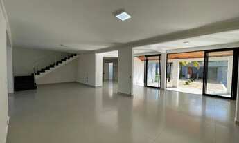 Imagem 5: Casa de condomínio sobrado para aluguel e venda tem 400 metros quadrados com 5 quartos