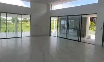 Imagem 4: Casa de condomínio sobrado para venda possui 311 metros quadrados com 5 quartos