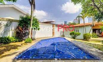 Imagem 4: Linda casa com piscina e jardim no Brooklin