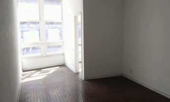 Imagem 2: Apartamento para aluguel e venda possui 80 metros quadrados com 3 quartos