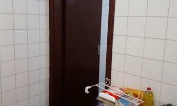 Imagem 5: Aluga uma kitnet no Capão dez minutos do metrô pra moça solteira