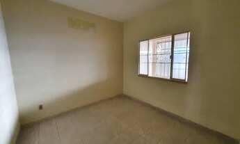 Imagem 6: Casa Grande com quinta e varanda! Rua tranquila