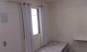 Imagem 5: Aluga se um quarto com banheiro