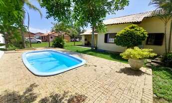 Imagem: Casa próxima ao mar a venda tem 140 metros