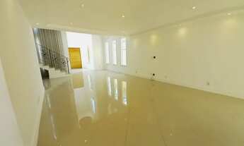 Imagem 2: Casa duplex moderna na Taquara com 03 suítes localizada na Estrada Rio Grande