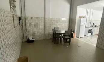 Imagem 4: ! Casa em frente à praça camerindo