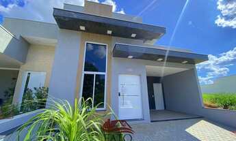 Imagem 3: Linda casa térrea de frente para área preservada do condomínio, privacidade e sossego