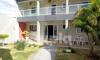 Imagem: Lindo sobrado com ótima localização