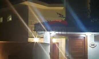 Imagem 5: Casa de alto padrão a venda na Serra da Cantareira, condomínio fechado