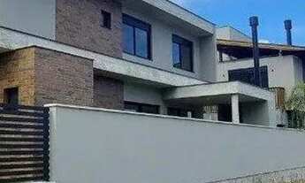 Imagem 4: Casa para Venda em Florianópolis, Rio Tavares, 3 dormitórios, 1 suíte, 3 banheiros, 2 vaga