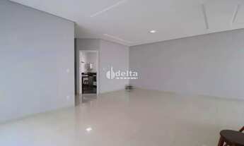 Imagem 2: Casa residencial com 5 suítes disponível para locação no bairro Jardim Karaíba em Uberlând