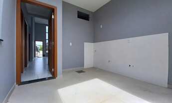 Imagem 2: Casa nova plana, Averbada, 03 quartos, sala/cozinha c/ pé direito duplo, frente c/ seis me