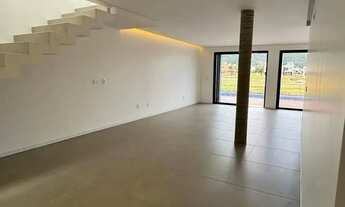 Imagem 6: Casa a venda com 216 m² construídos, em condomínio fechado por 1.390.000 em Biguaçu-SC